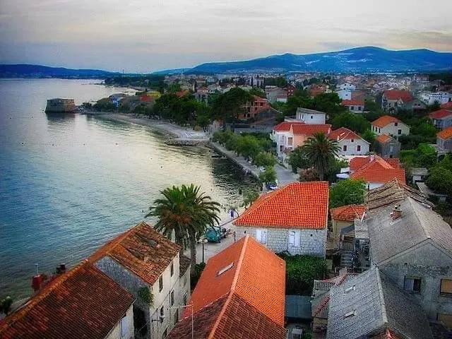 Apartman Tradicija Kaštela 0*,