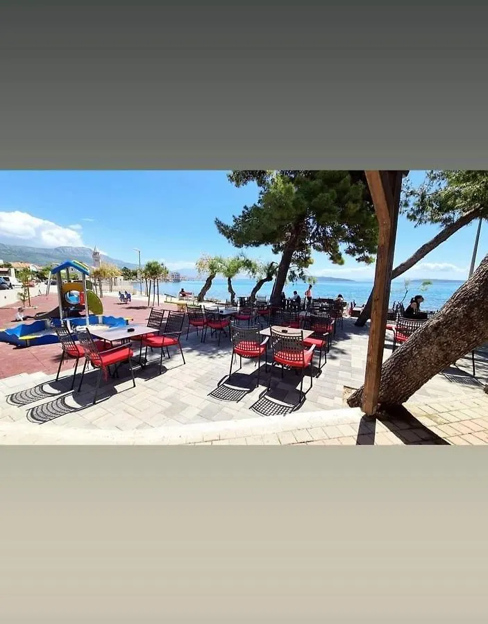 Apartment Apartman Tradicija Kastela Croatia
