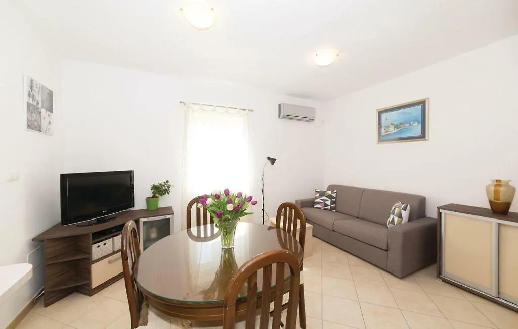 Apartman Tradicija Kastela Apartment